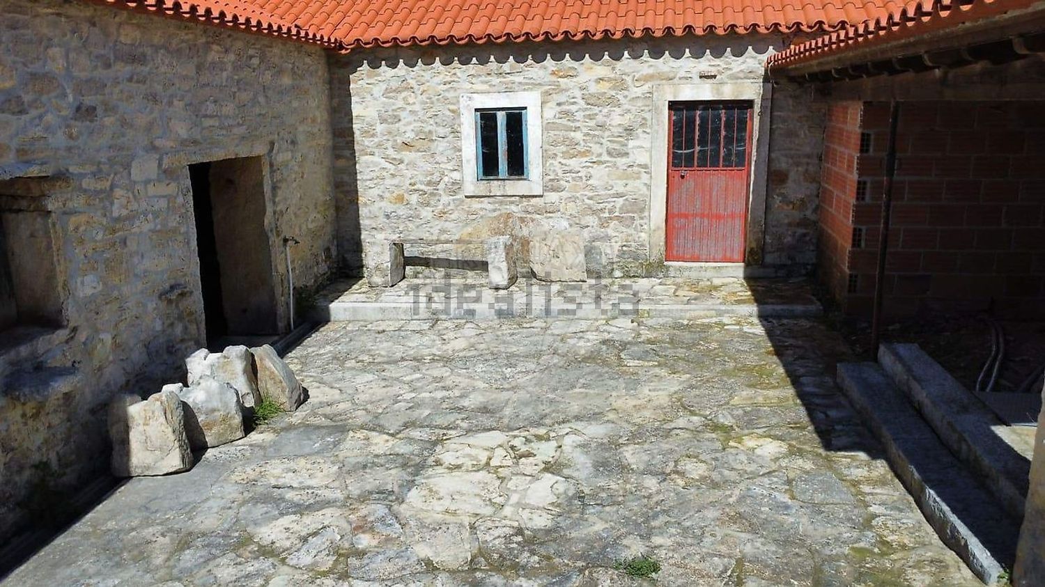 小楼房或独栋别墅出售在Évora de Alcobaça - 外立面