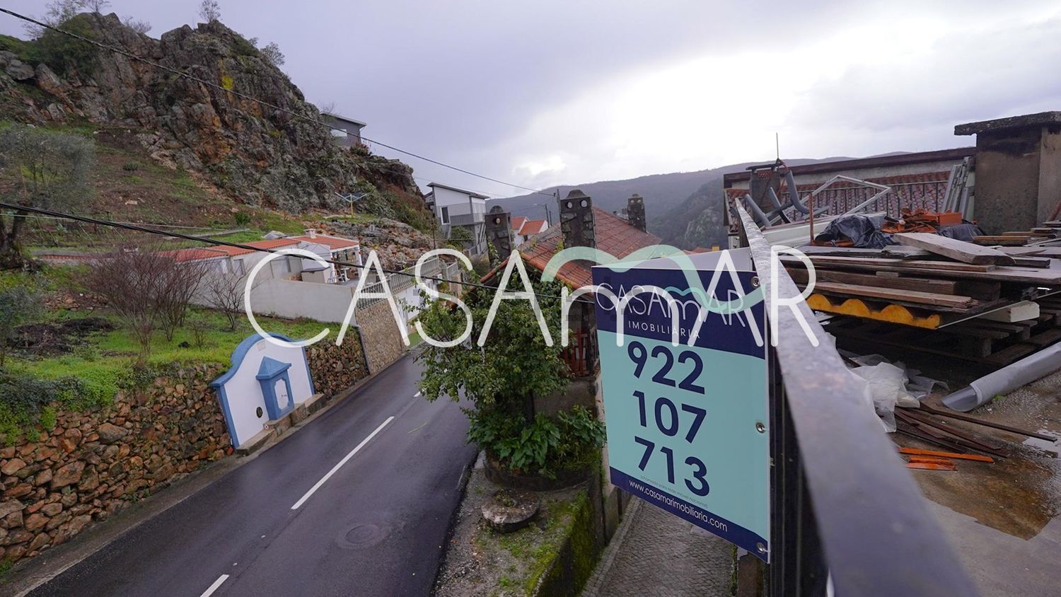小楼房或独栋别墅出售在Estrada Nova, 9 - 阳台