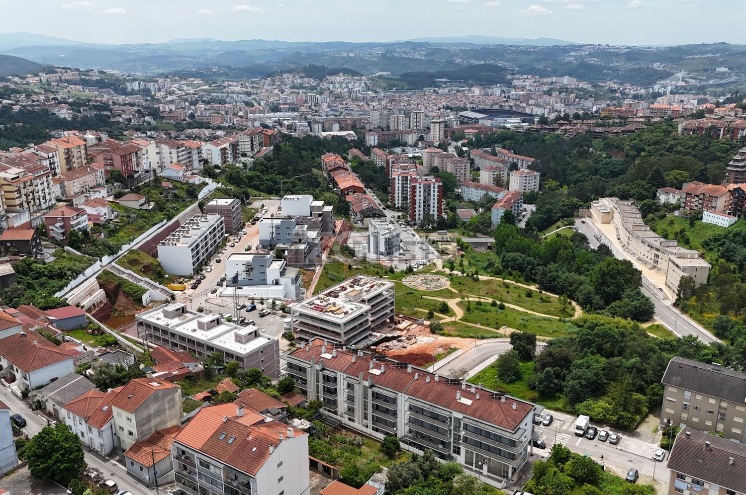 公寓 t2出售在Rua Lourenço Chaves de Almeida, 29 - 详情