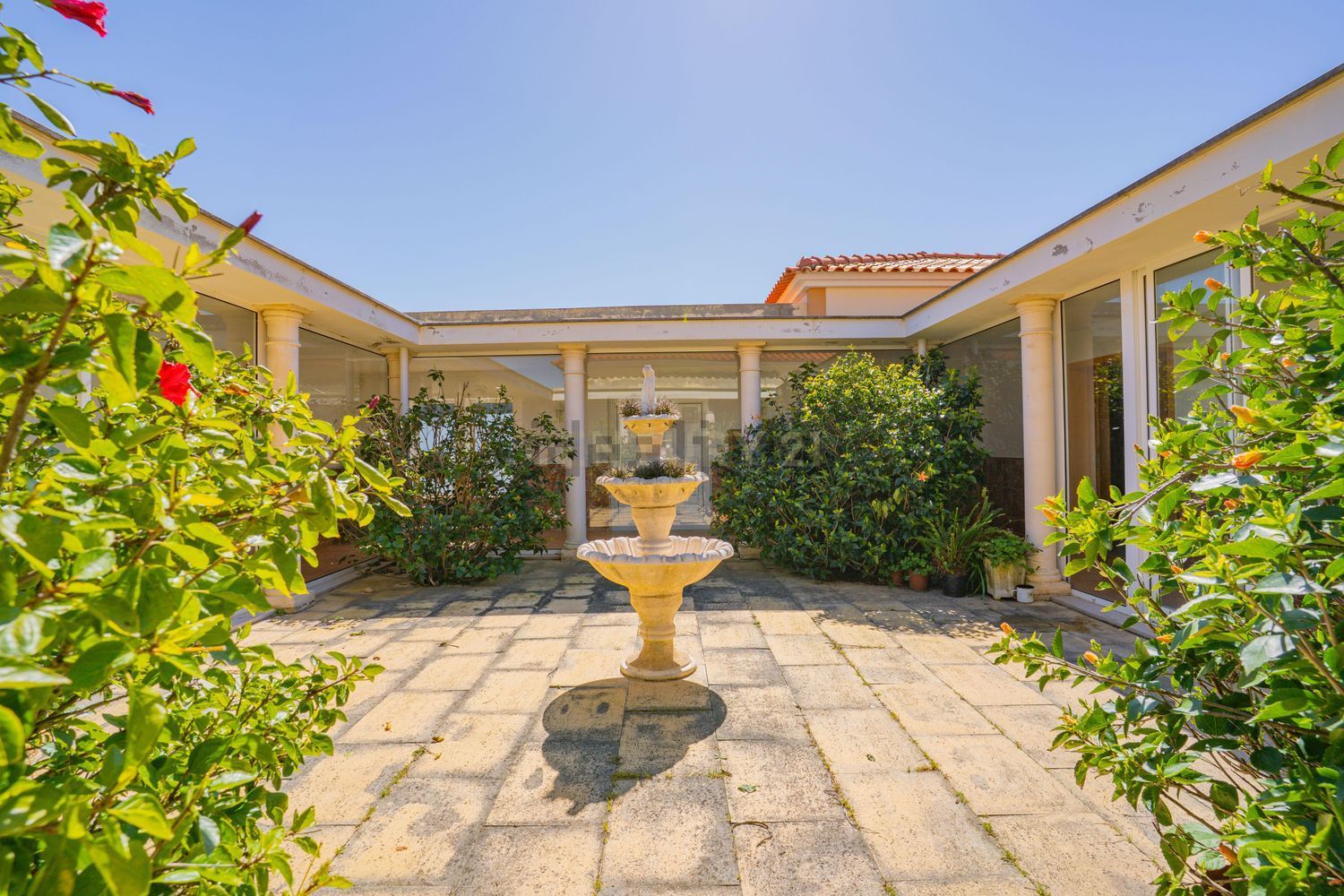 小楼房或独栋别墅出售在Rua do Talefe, 1 - 外立面