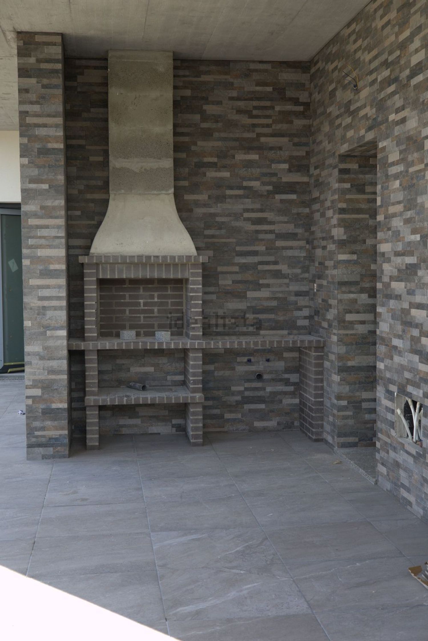 小楼房或独栋别墅出售在Beco do Gasparinho, 6 Lote - 院子