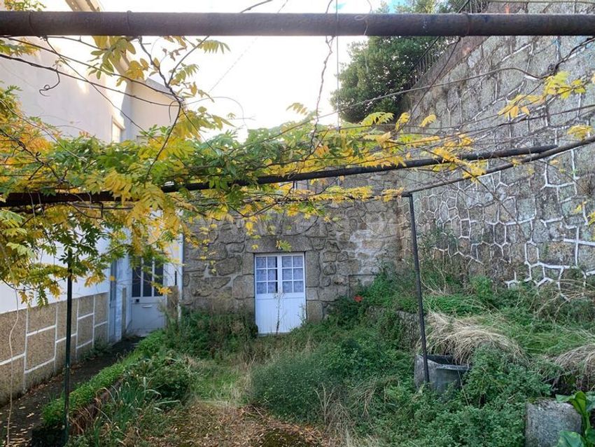 小楼房或别墅出售在Alpedrinha