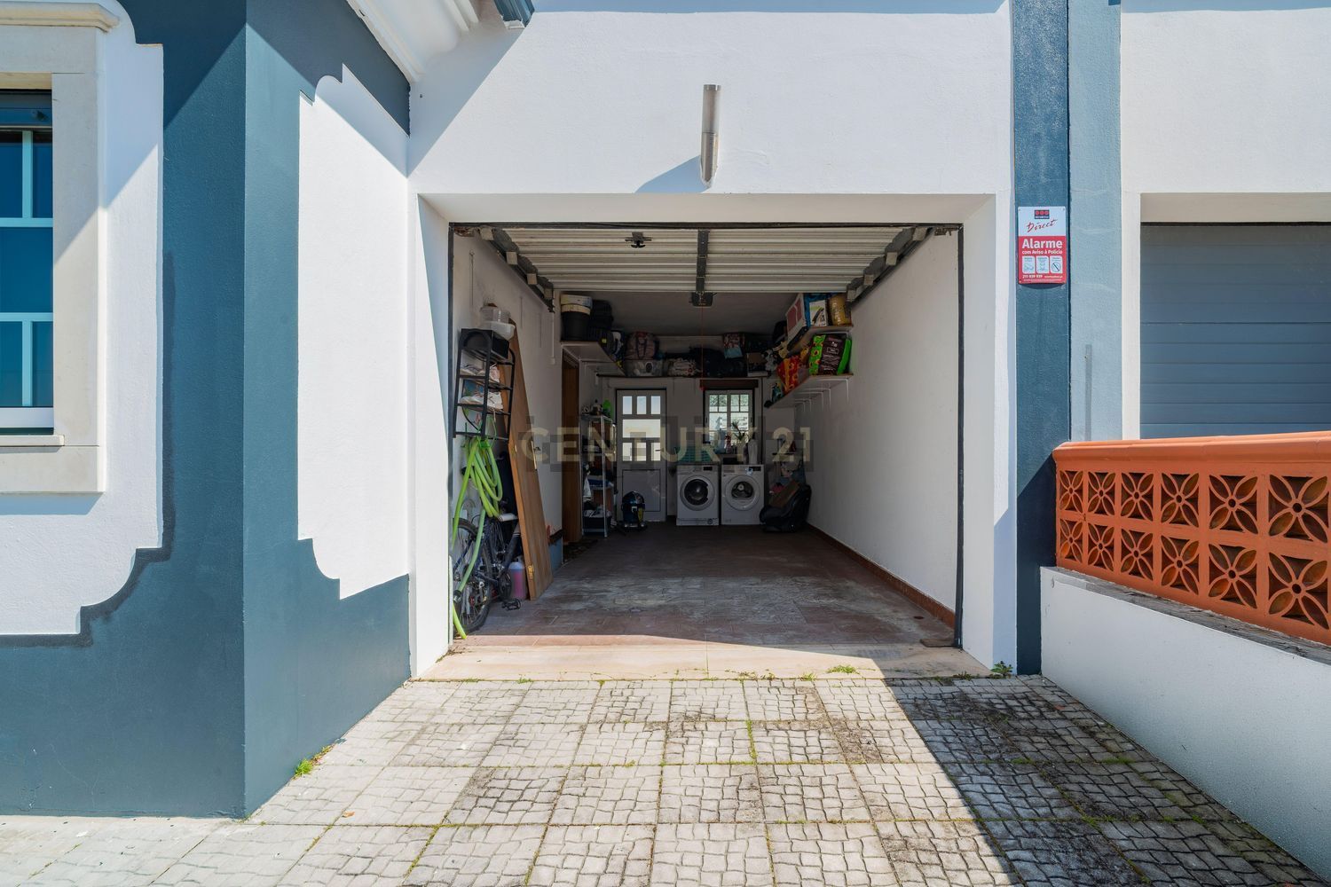 小楼房或独栋别墅出售在Rua dos Amieiros, 37 - 照片