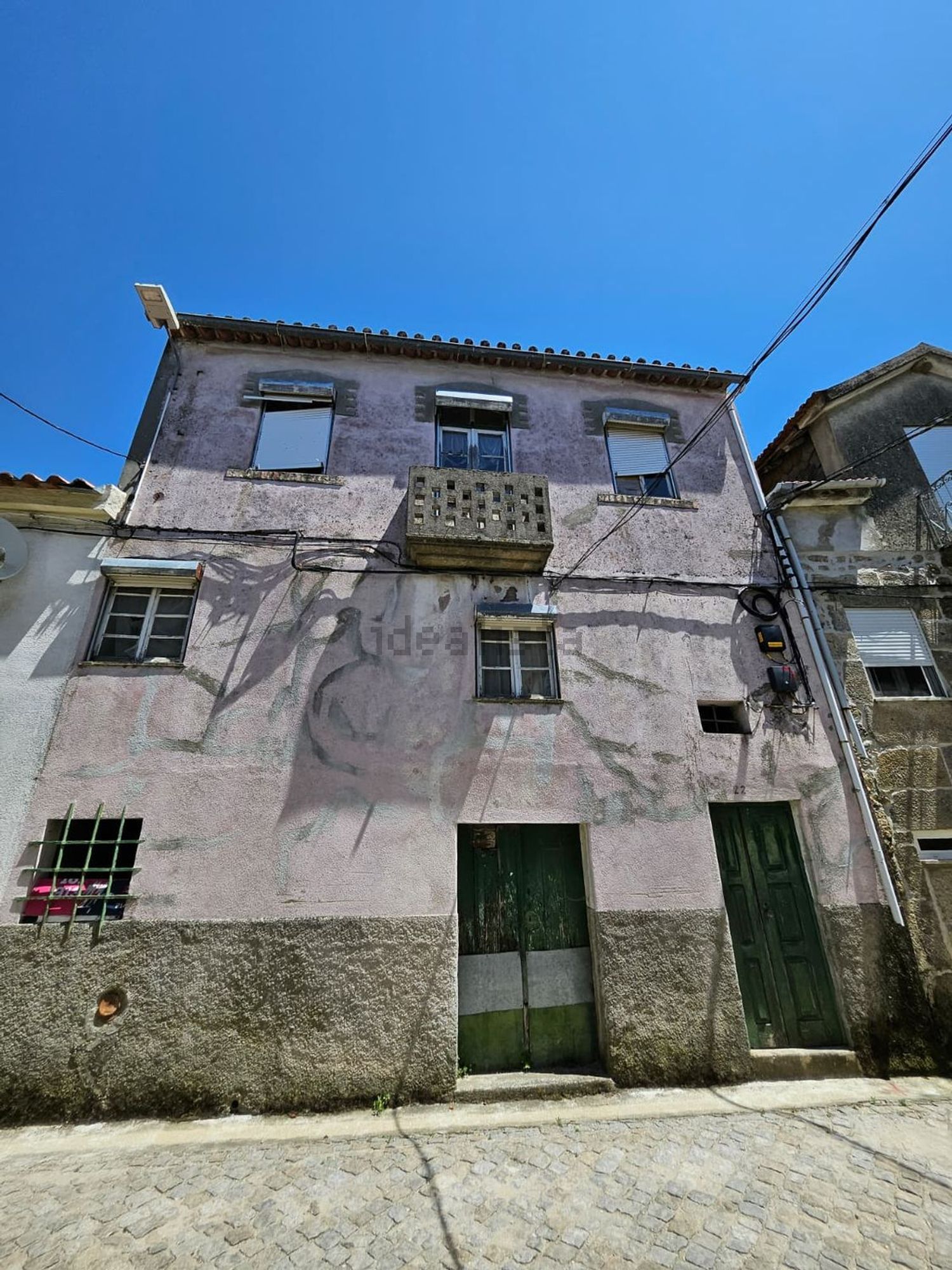 小镇楼房出售在Rua Aquiles GonÇalves, 22 - 视线