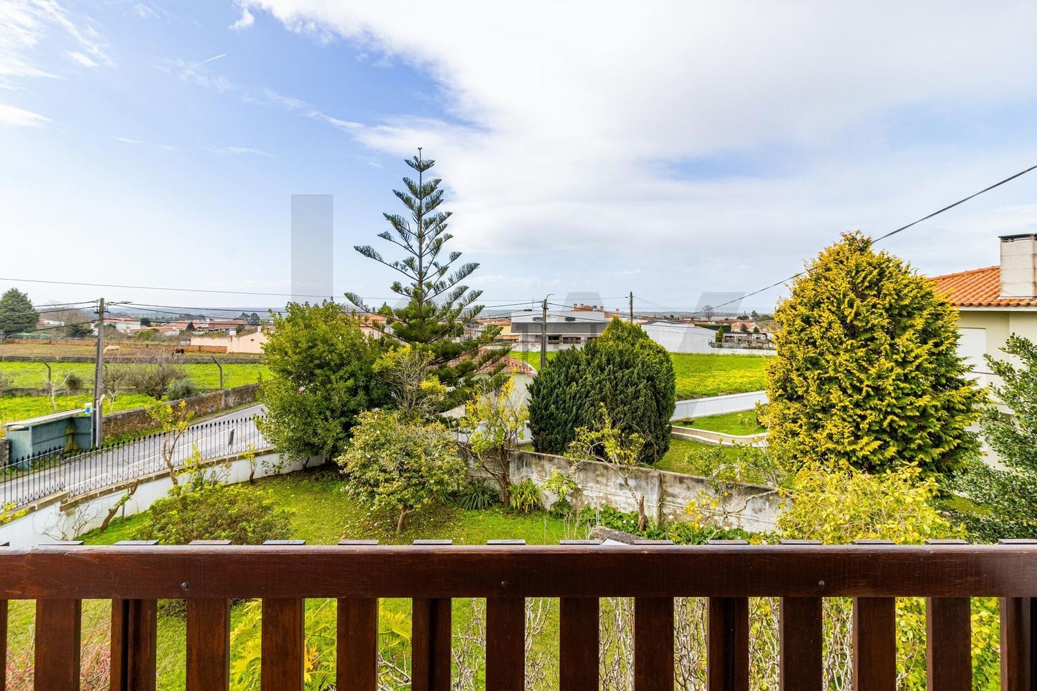 小楼房或别墅出售在Rua de Santa Marinha s/n - 花园