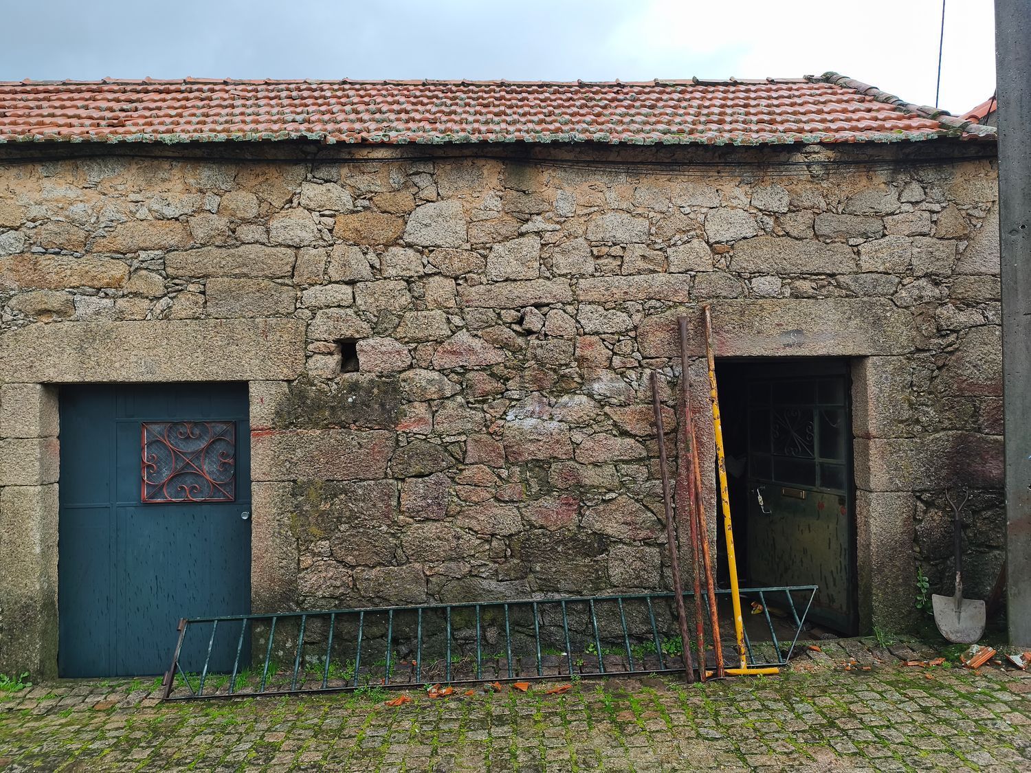 小镇楼房出售在Aldeia do Bispo - Águas - Aldeia de João Pires - 外立面