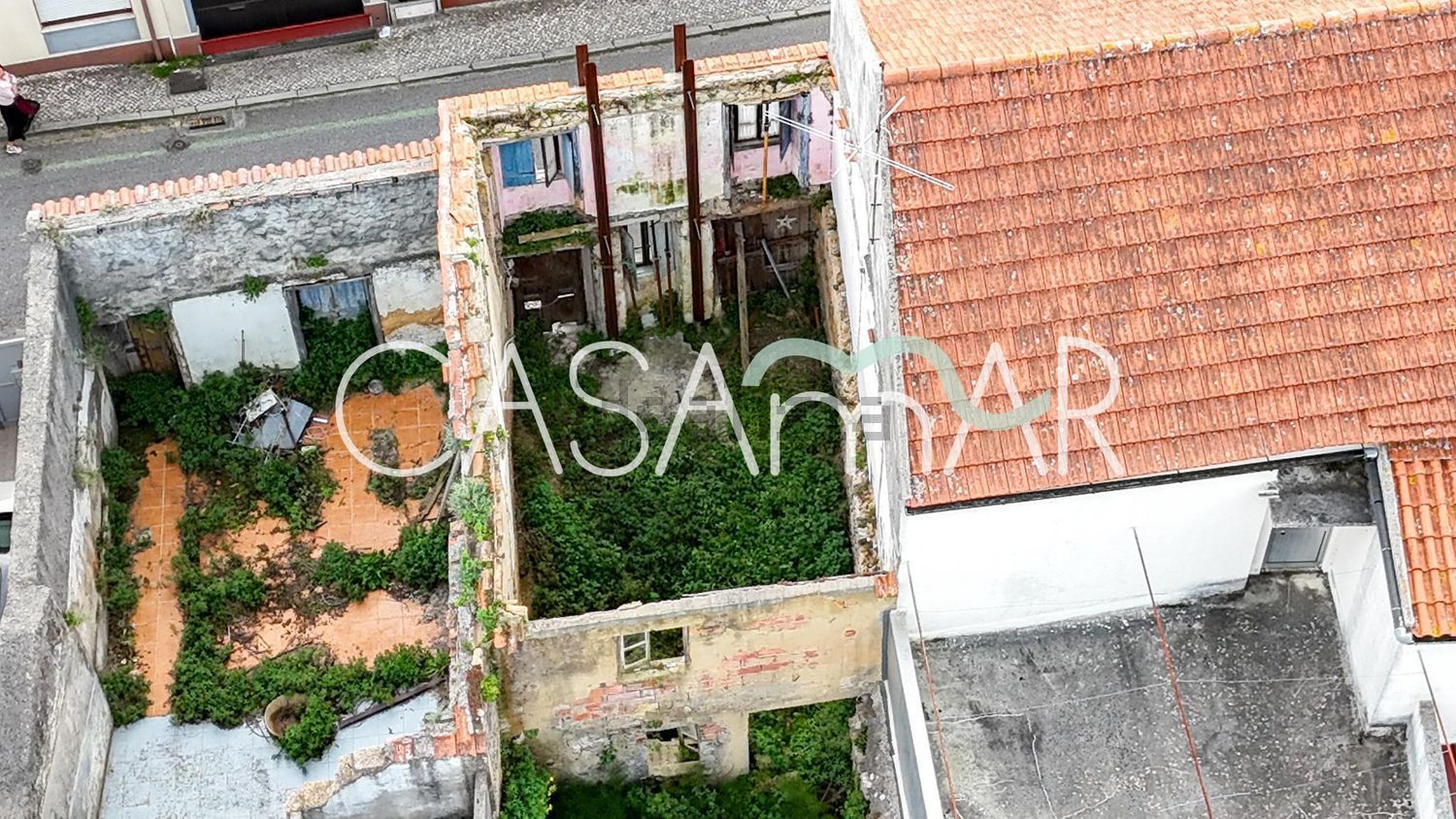 双拼别墅出售在Rua São Mamede, 7 - 照片