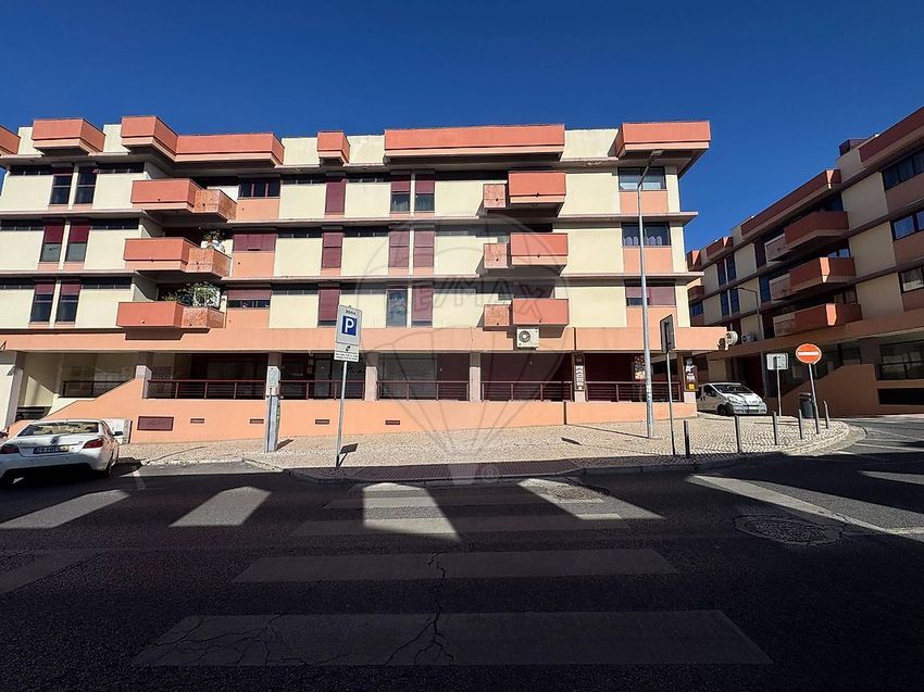 公寓 t3出售在Rua António José Baptista