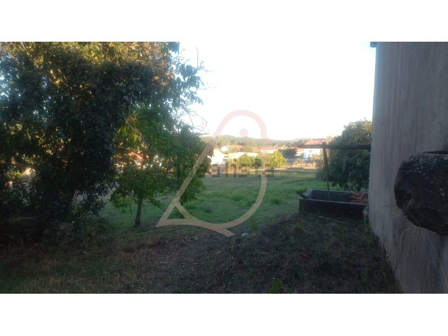小楼房或独栋别墅出售在Rua dos Covões - 花园