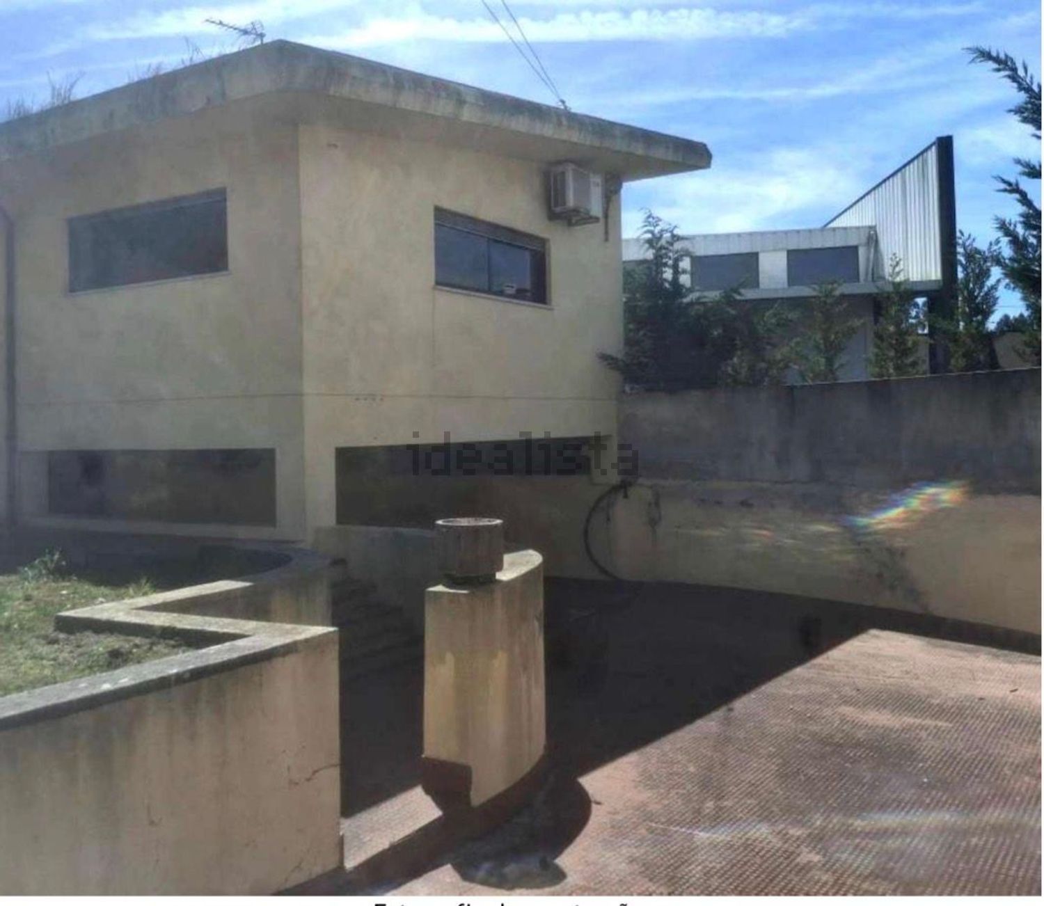 小楼房或独栋别墅出售在Rua do Centro - 外立面