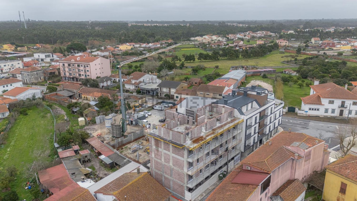 公寓 t2出售在Rua Doutor João Simões Cúcio, 4 - 照片