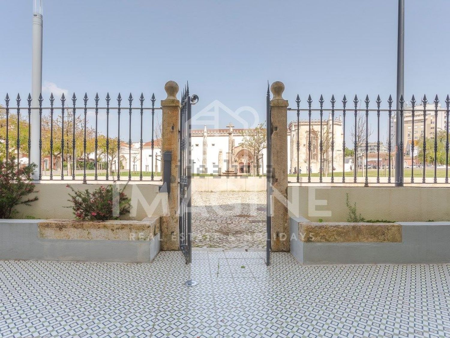 出租公寓 t2在Praça Almirante Reis - 外立面