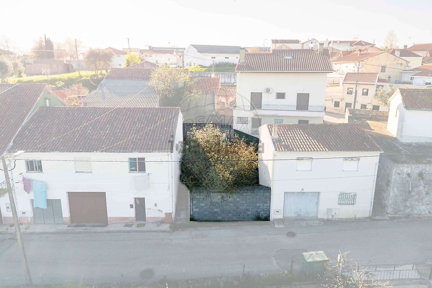 小楼房或独栋别墅出售在Avenida Universidade de Coimbra - 外立面