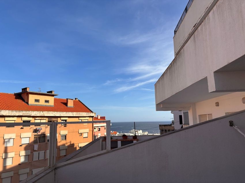 公寓 t2出售在Avenida dos Combatentes, 25