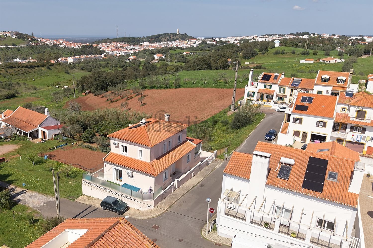 小楼房或独栋别墅出售在Rua Ramos da Costa, 14 - 花园
