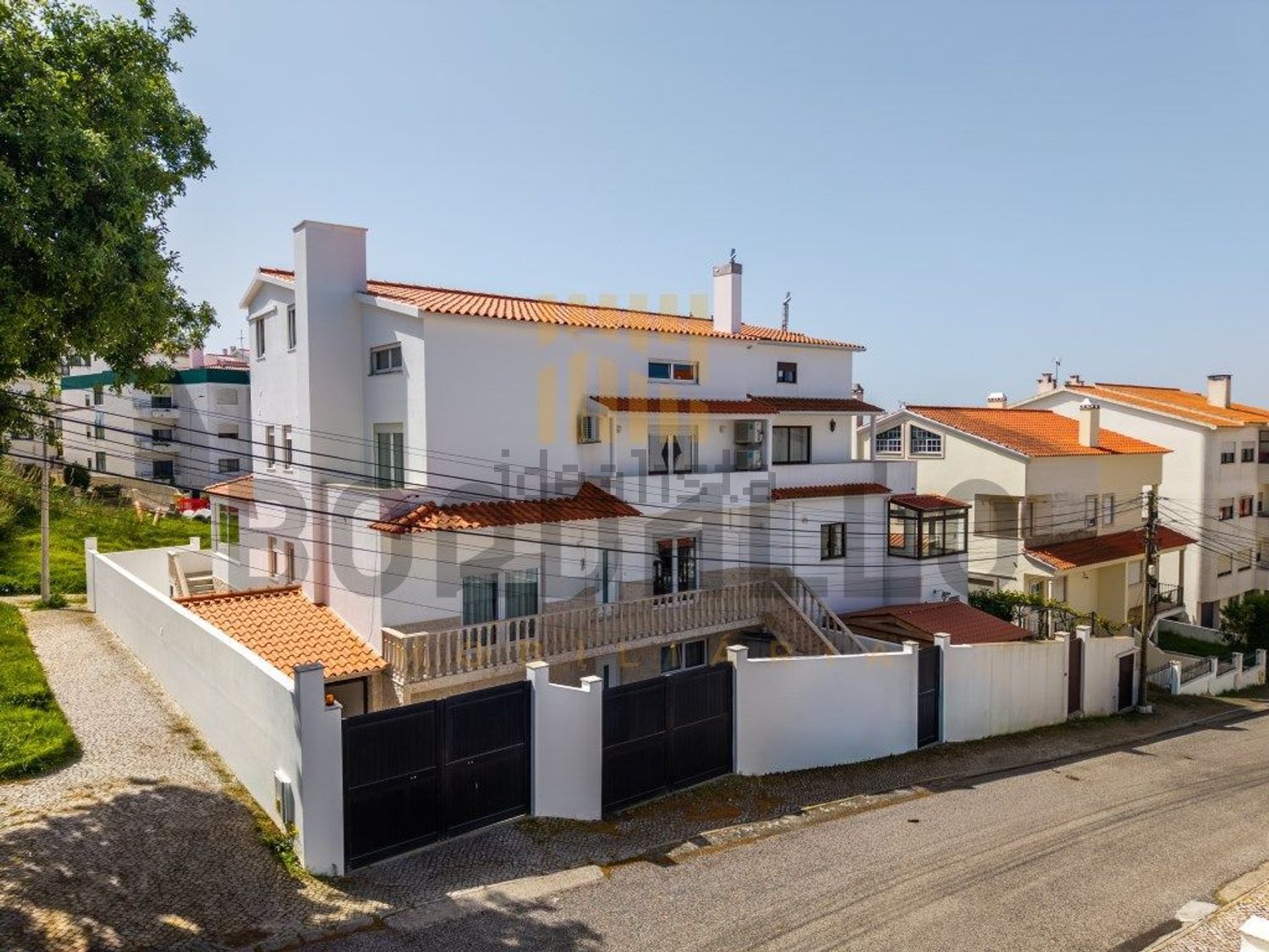 小楼房或独栋别墅出售在Rua Doutor Hermínio Laborinho - 照片