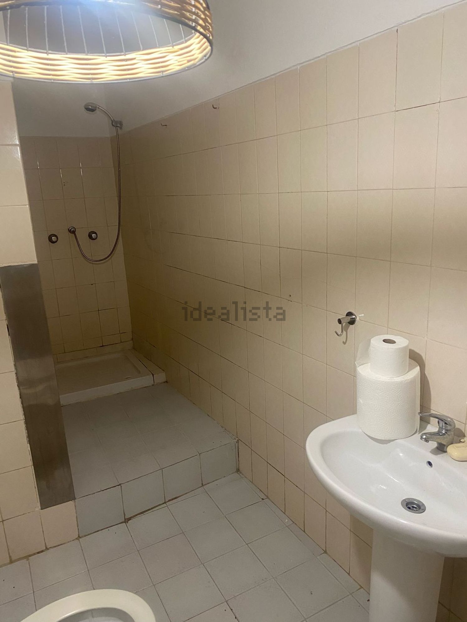 出租双拼别墅在Rua Júlio Araújo Vieira, 11 - 卫生间