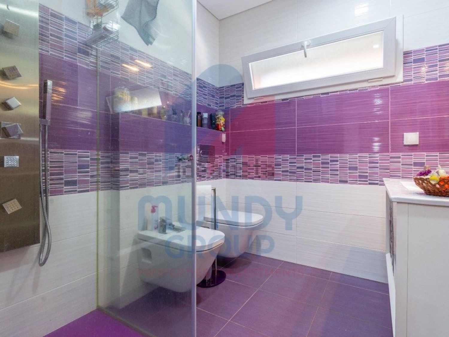 小楼房或独栋别墅出售在Boidobra - 卫生间