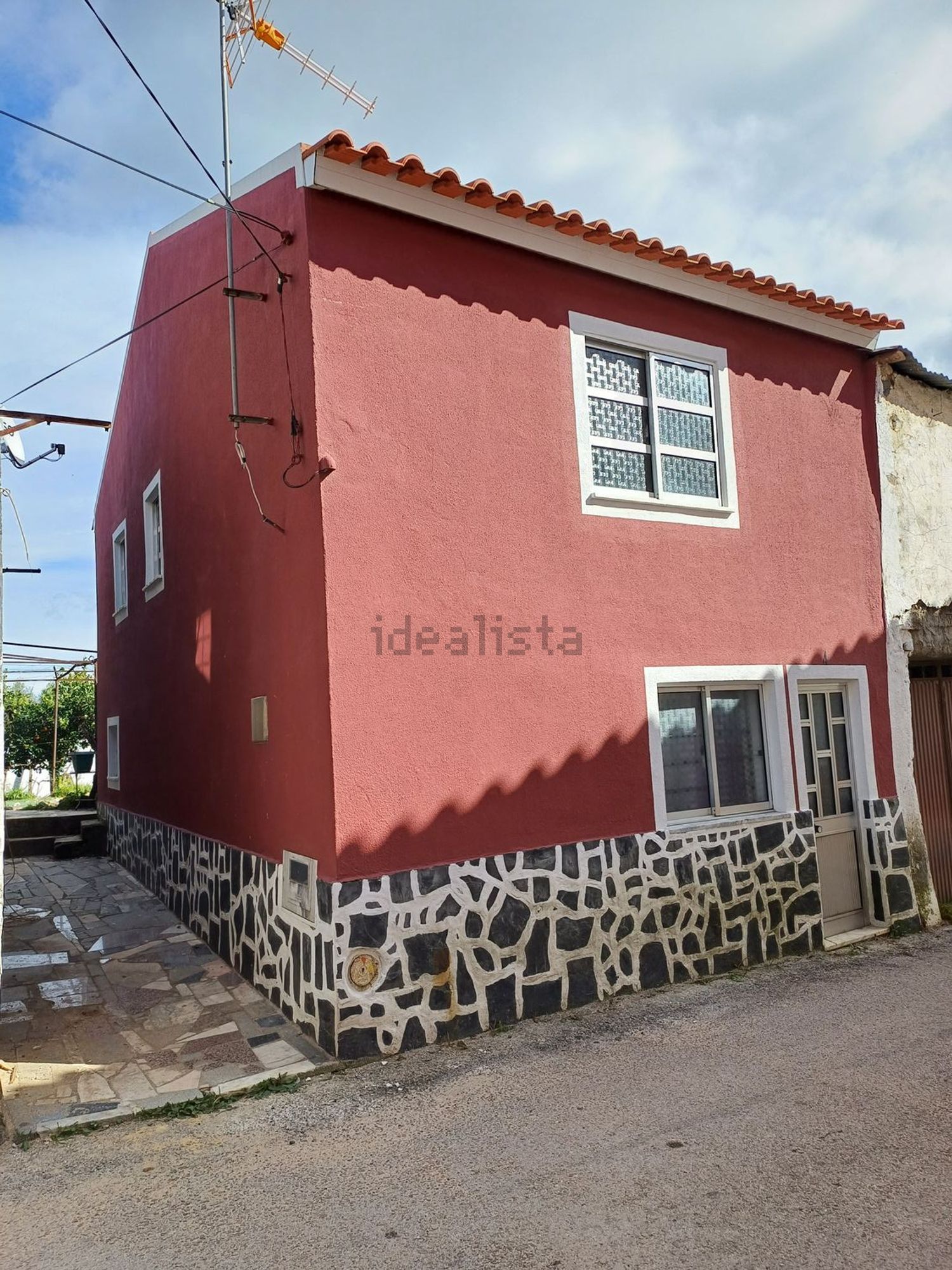 联排别墅出售在Rua da Capela, codiceira - 外立面