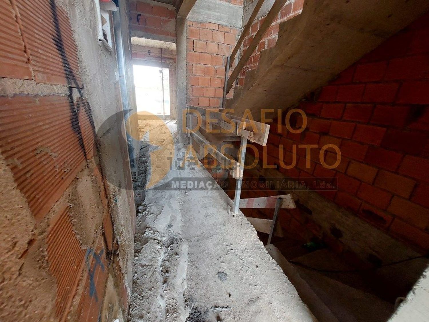 联排别墅出售在Centro da Quinta do Conde - 过道