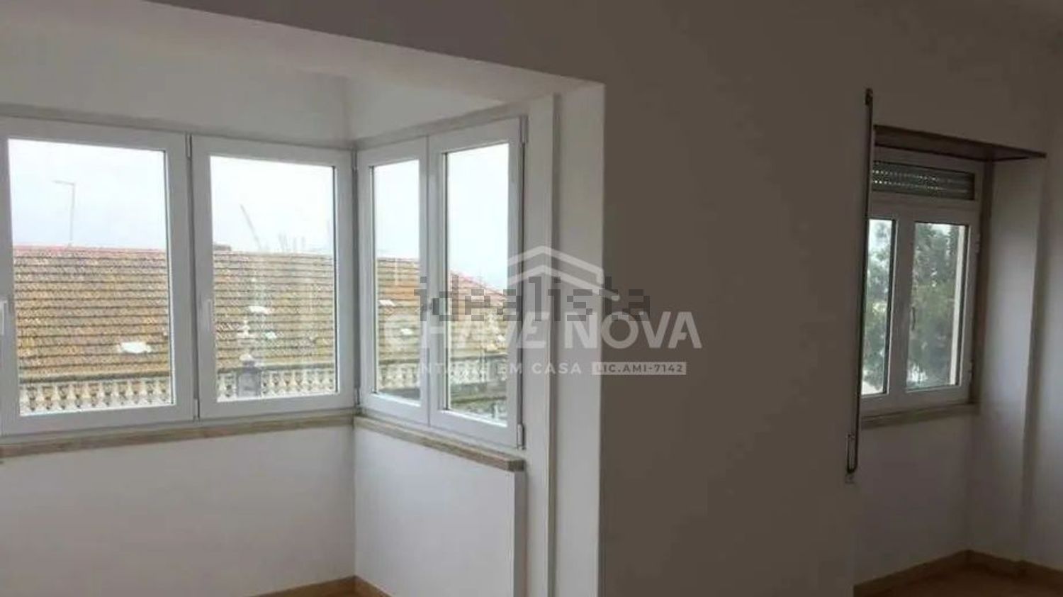 出租公寓 t3在Avenida Luísa Todi - 客厅