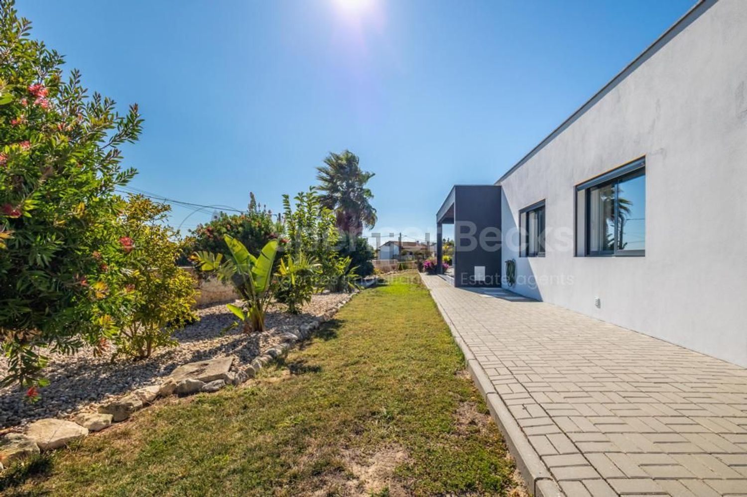 小楼房或独栋别墅出售在Évora de Alcobaça - 外立面