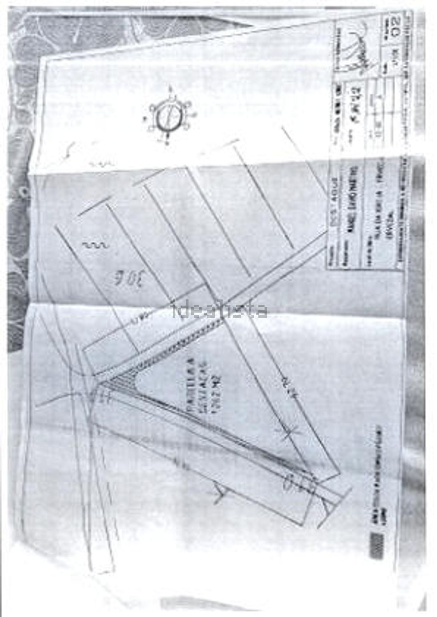 小楼房或独栋别墅出售在Rua da Capela - 平面图
