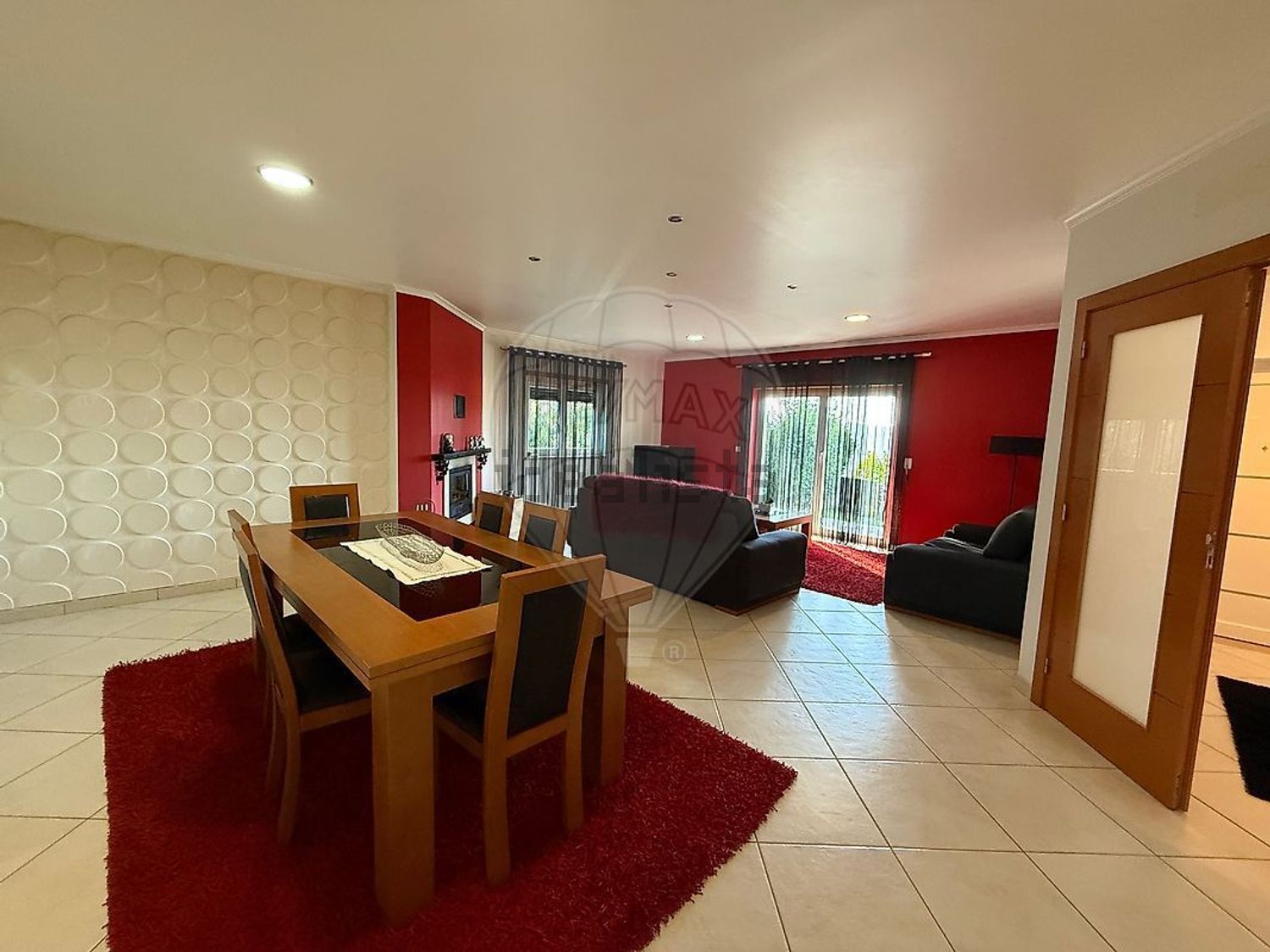 小楼房或独栋别墅出售在Sertã - 客厅