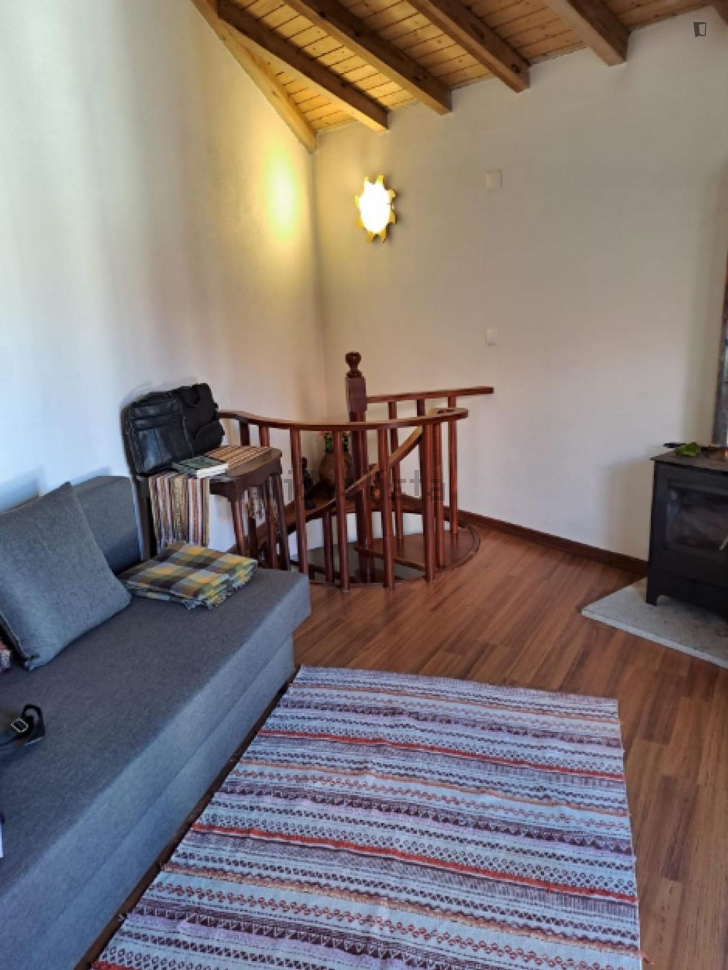 出租小楼房在Rua Castelo - 客厅