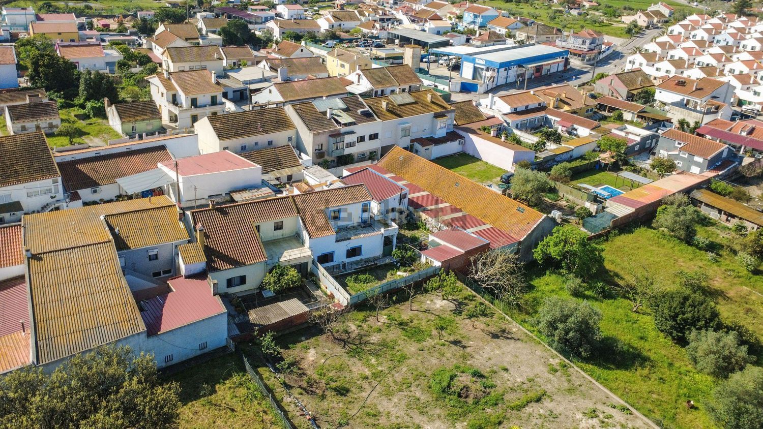 小楼房或独栋别墅出售在Rua de Santo Ovídio, 1 - 照片