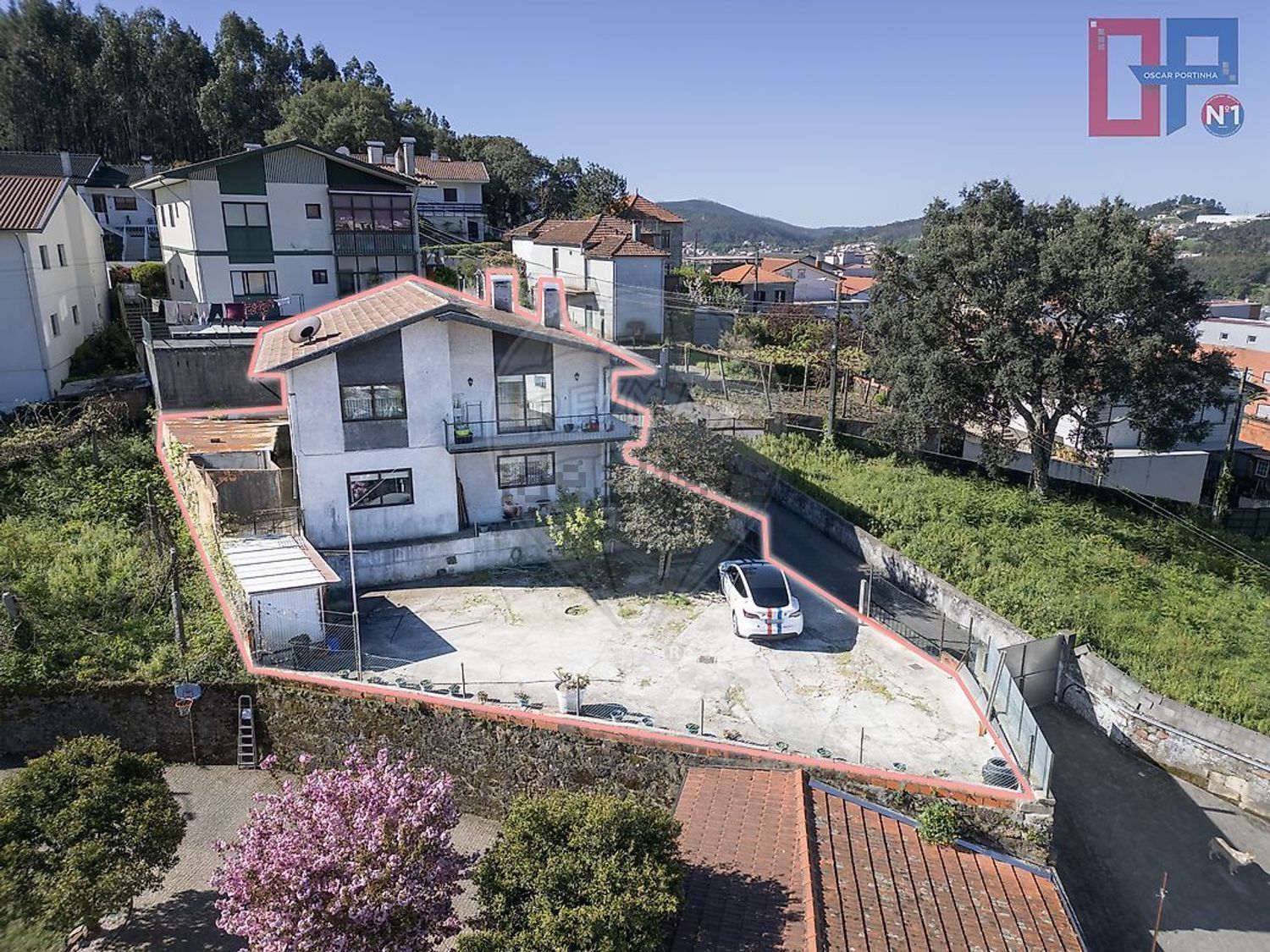 小楼房或独栋别墅出售在Rua Escadinhas Moradal - 外立面