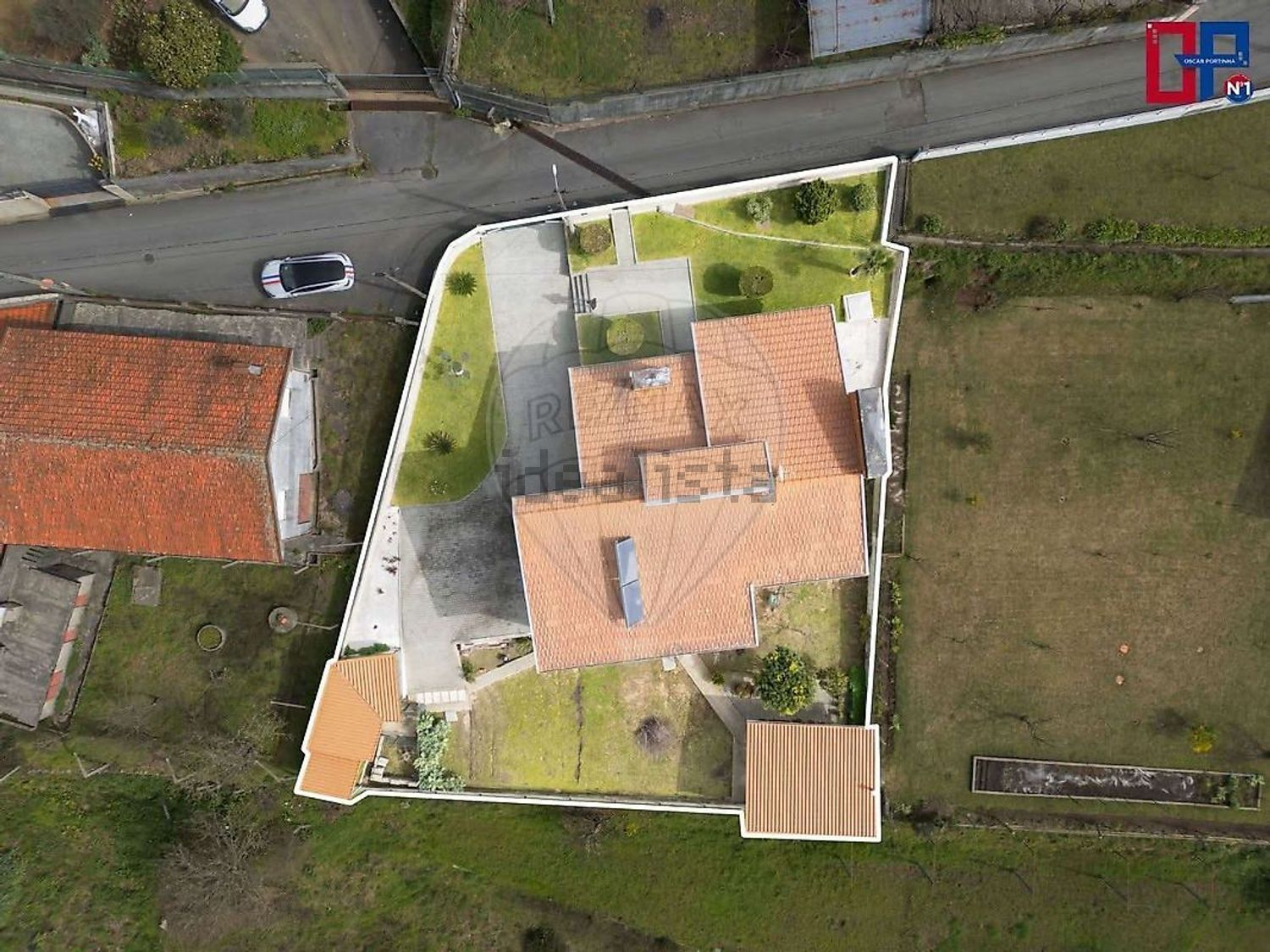 小楼房或独栋别墅出售在Rua do Barão de Areias - 平面图