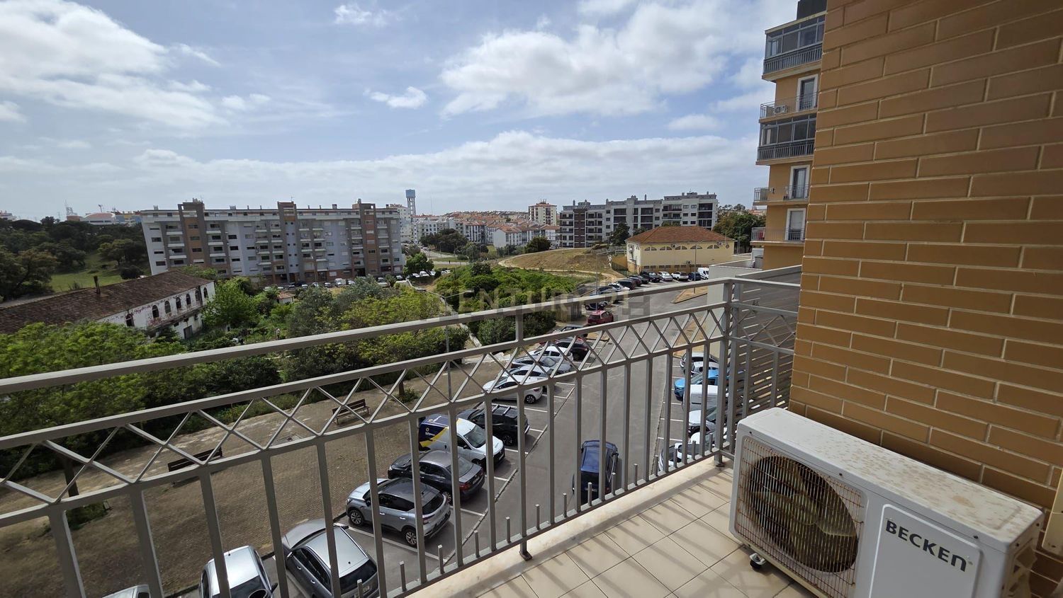 出租公寓 t2在Avenida 25 de Abril, 55 - 阳台
