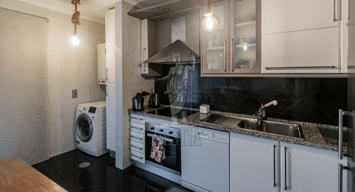 公寓 t2出售在Avenida Joaquim Oliveira e Silva, 373 - 厨房