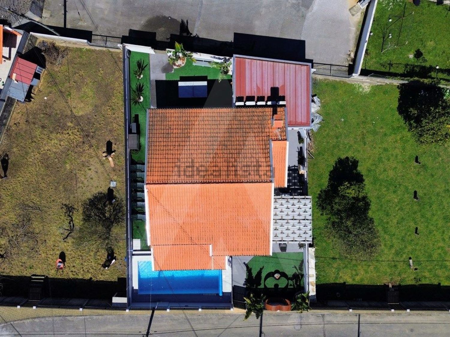 小楼房或独栋别墅出售在Rua Doutor Hernâni Miranda - 平面图