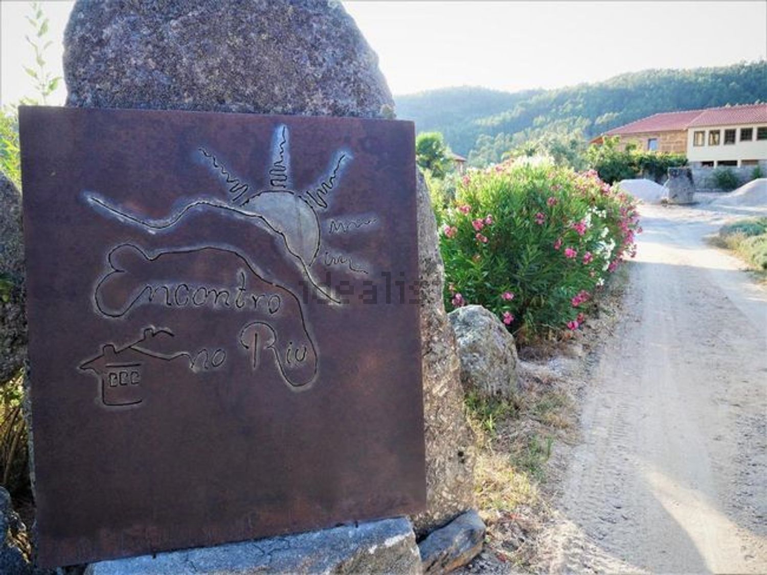 小楼房或独栋别墅出售Em635, 1 - 照片