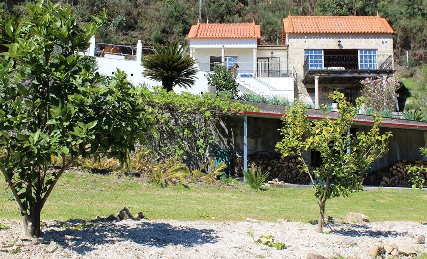 小楼房或独栋别墅出售Quinta do chão cimeiro - 外立面