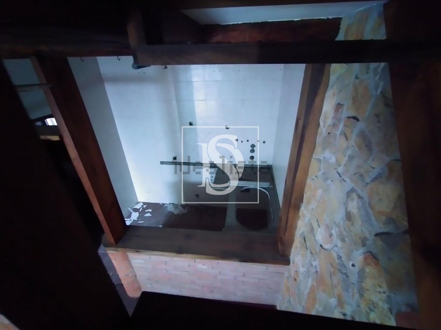 小楼房或独栋别墅出售在Centro de Arrentela - 卫生间