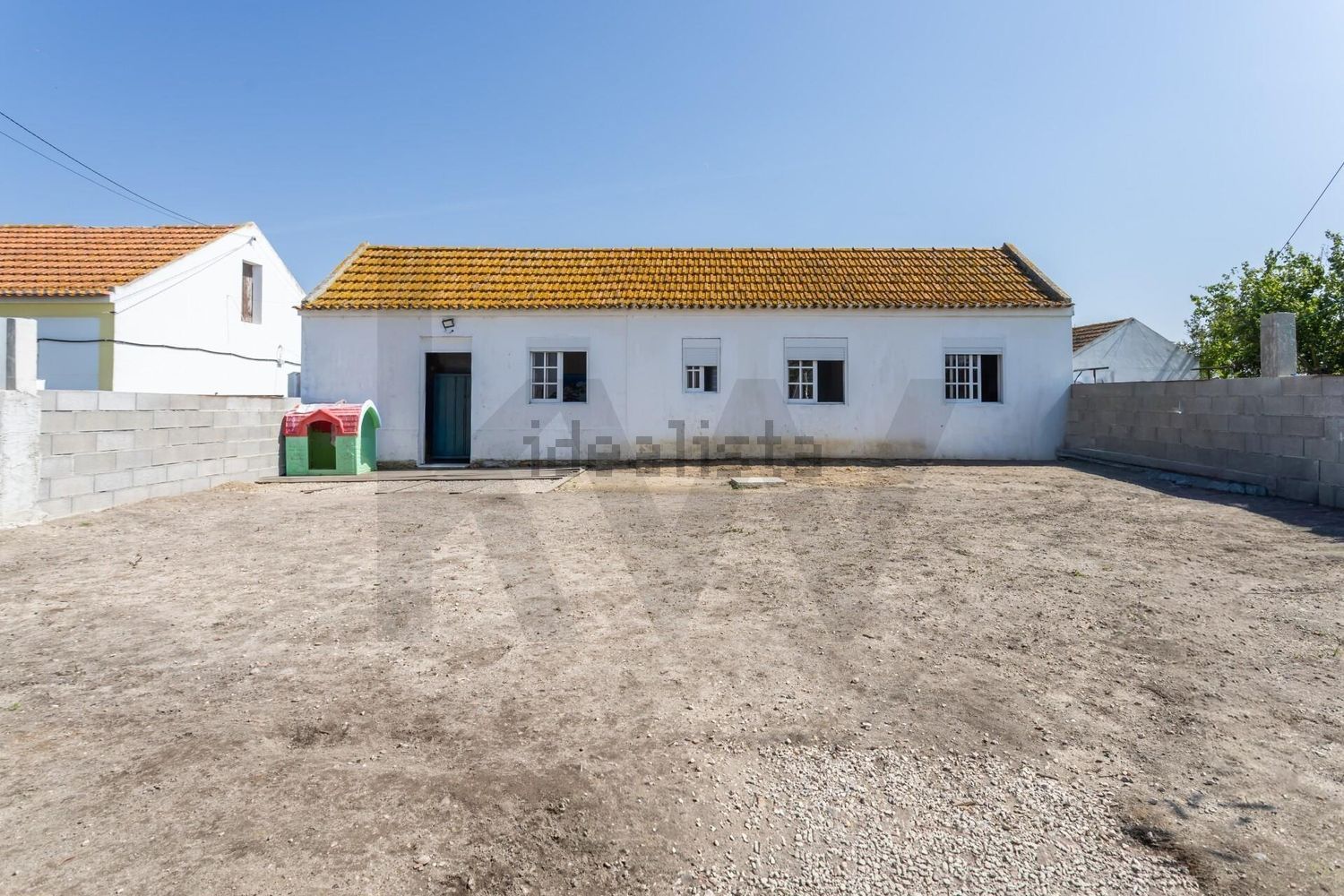 小楼房或别墅出售在Estrada do Arçe s/n - 外立面