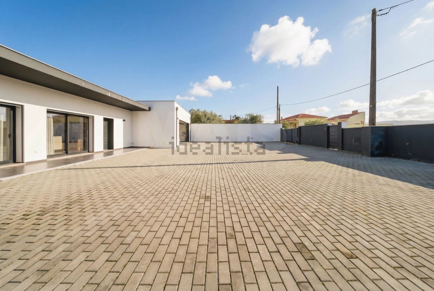 小楼房或别墅出售在Évora de Alcobaça - 外立面