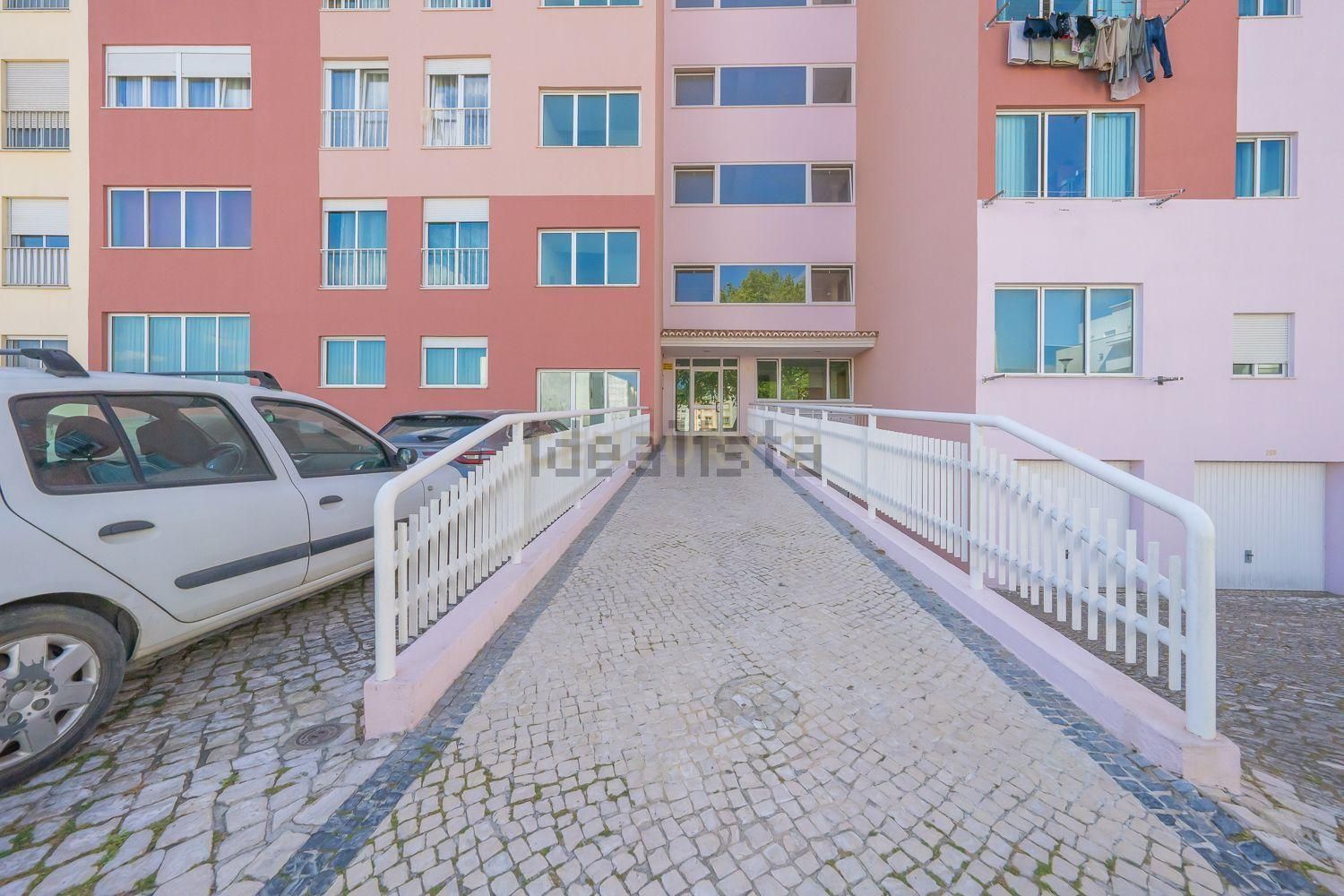 公寓 t2出售在Rua Cidade Debrecen - 照片