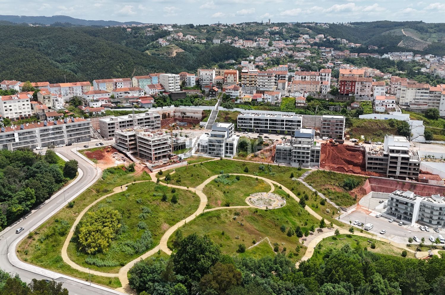 公寓 t2出售在Rua Lourenço Chaves de Almeida, 29 - 详情