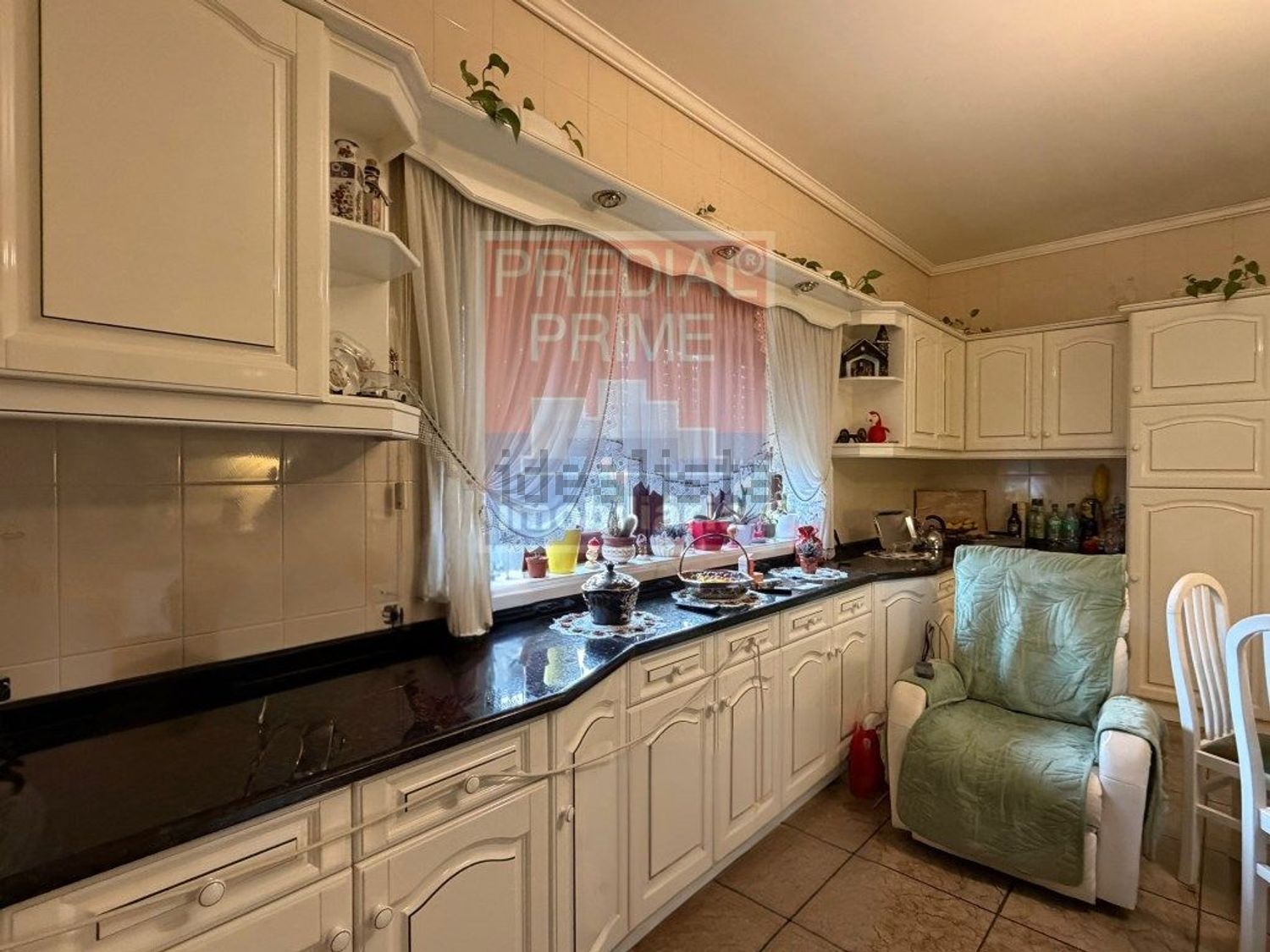 小楼房或独栋别墅出售在Rua Amândio Pereira Lucas - 厨房