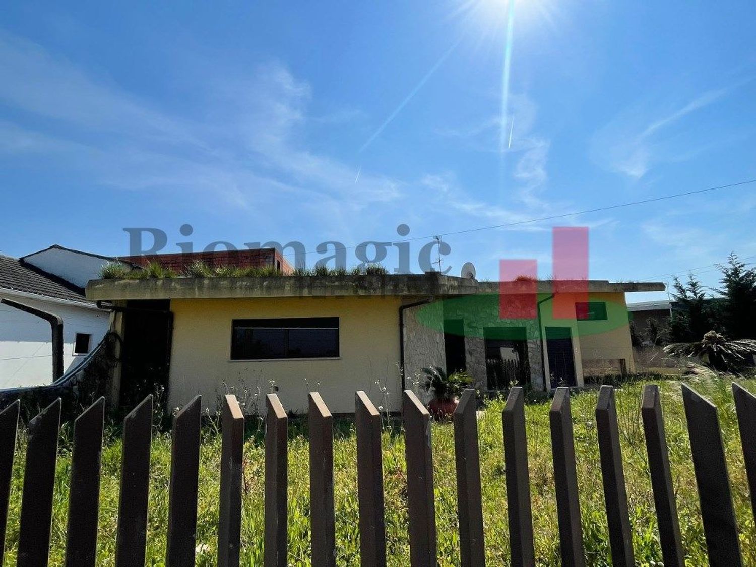 小楼房或独栋别墅出售在Rua do Centro, 15 - 外立面