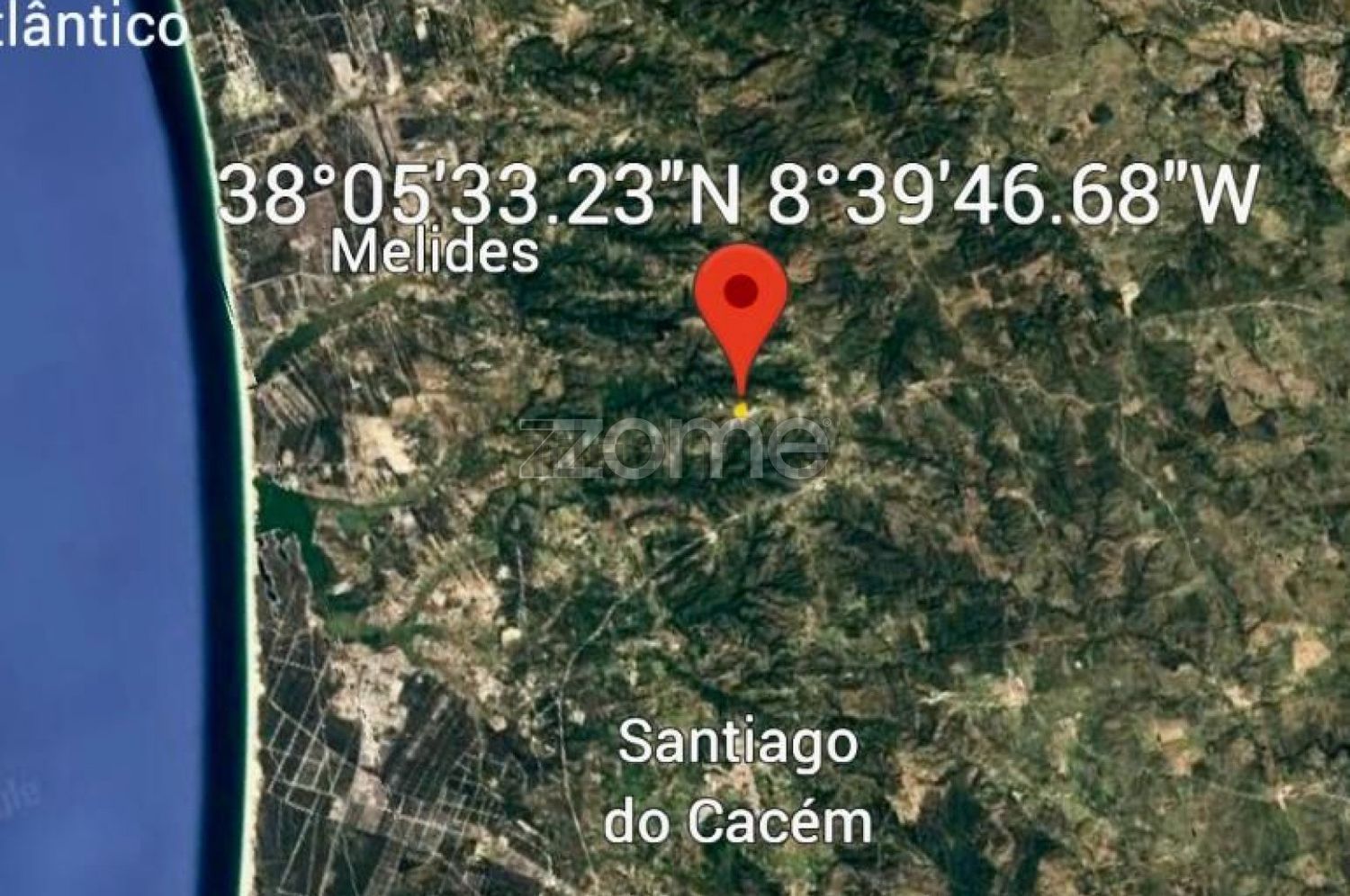 小楼房或独栋别墅出售在Rua Agostinho Ramos, 10 - 详情