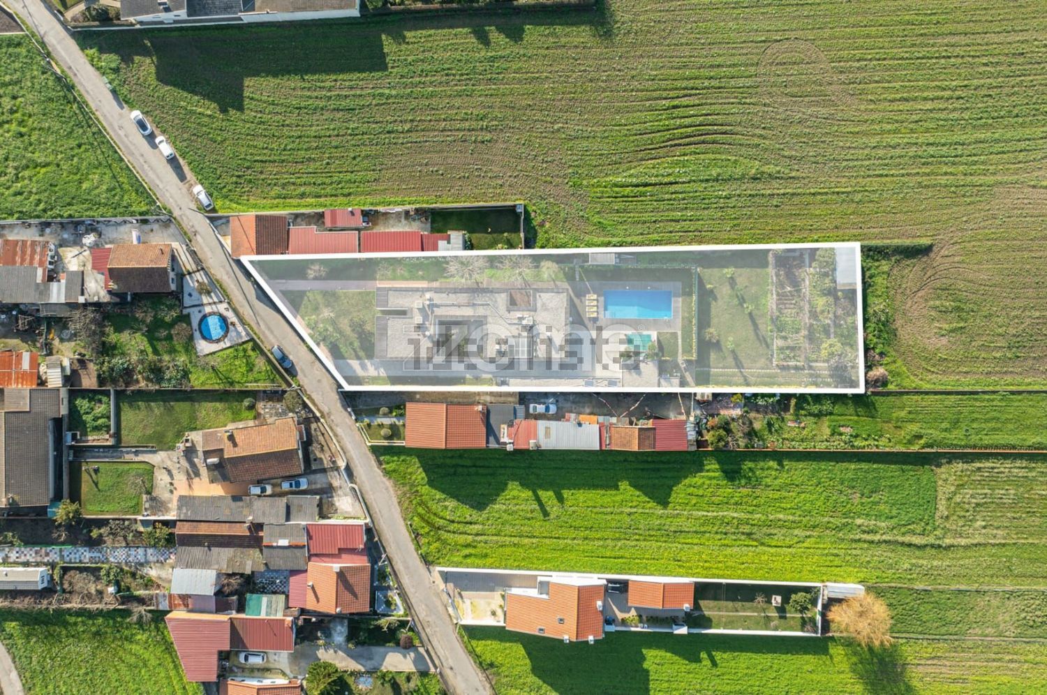 小楼房或独栋别墅出售在Praça da República, 56 - 详情