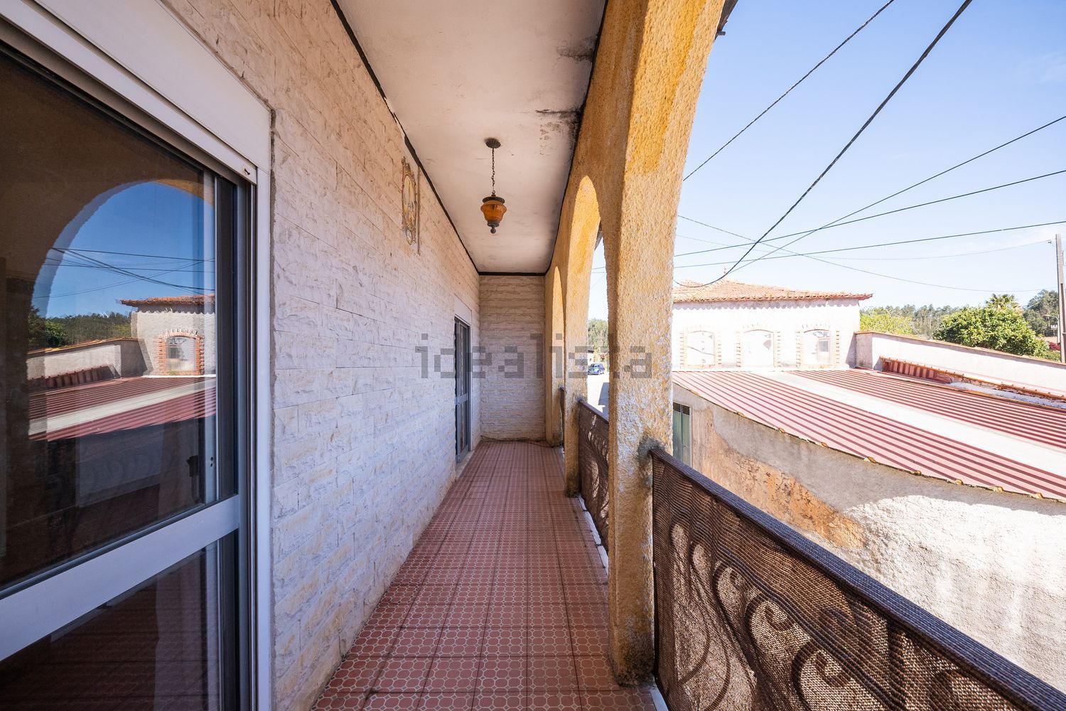 小楼房或独栋别墅出售在Rua da capela - Telhado - 阳台