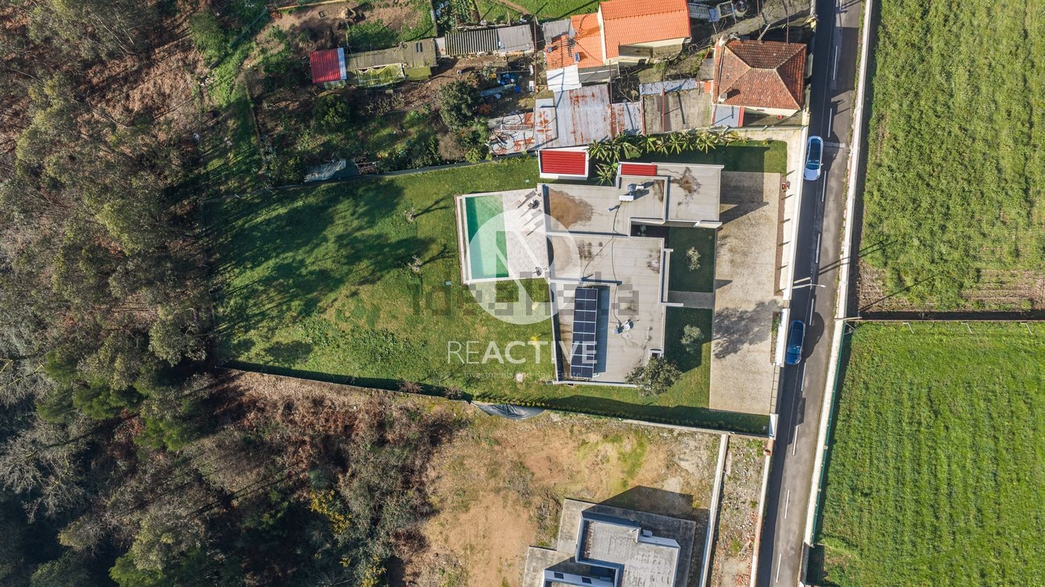 小楼房或独栋别墅出售在Rua da Peneda Porto Tonce, 85 - 视线