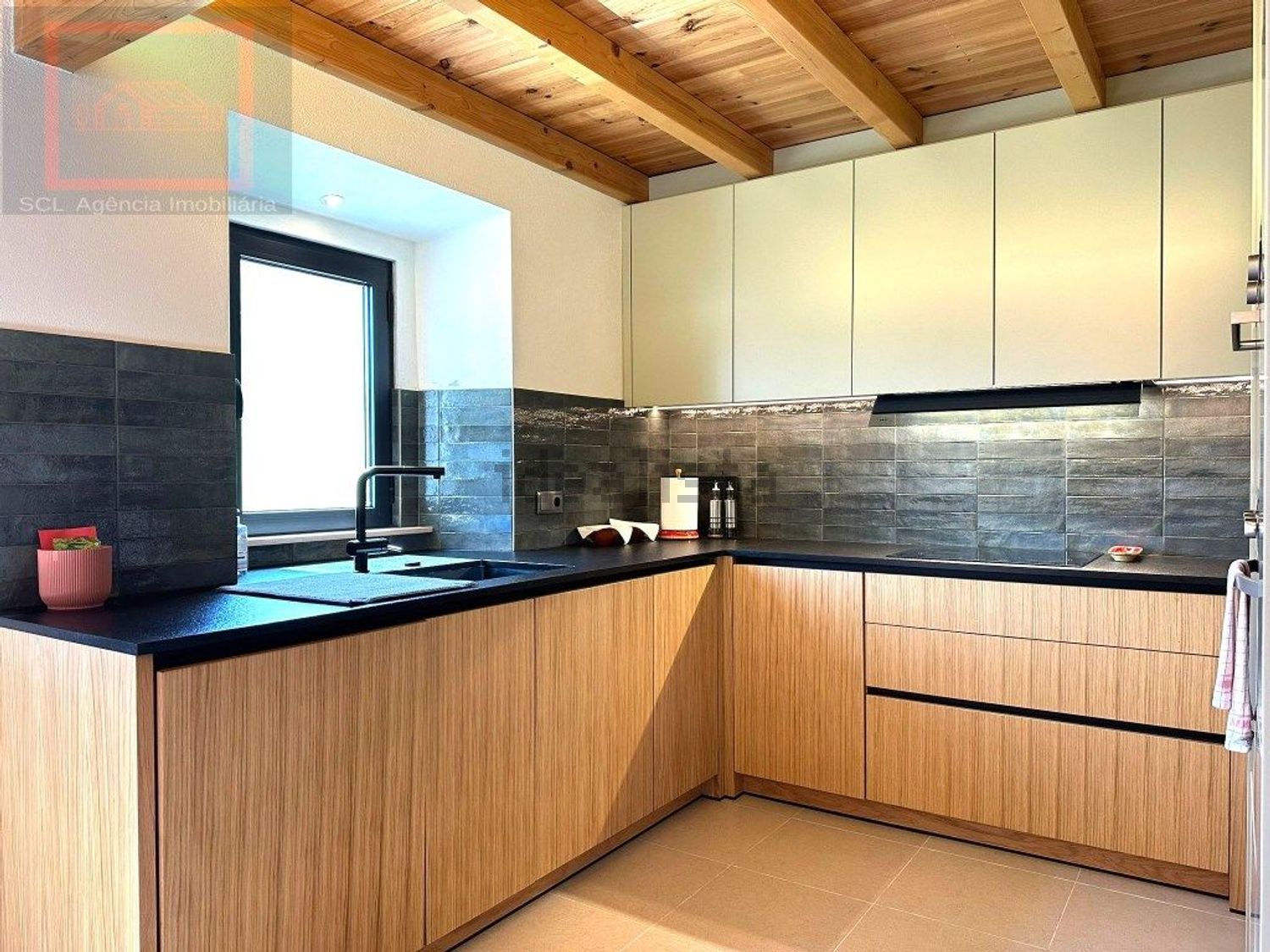 小楼房或独栋别墅出售在Rua Principal - 厨房