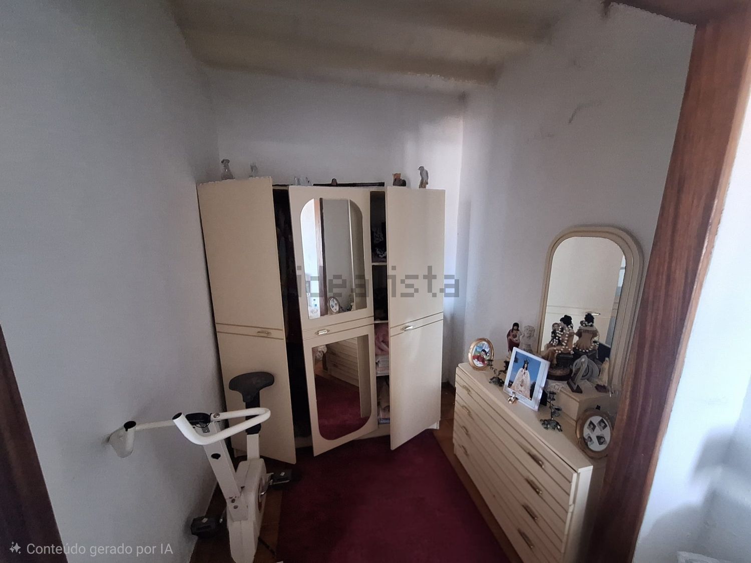 小楼房或独栋别墅出售在Travessa do Grupo - 卧室